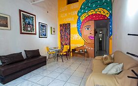 Casa inteira no Santo Antônio além do Carmo